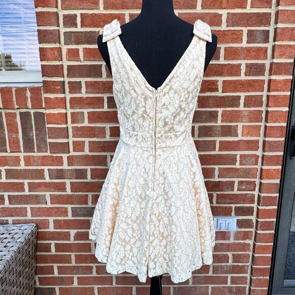Jodi Kristopher Party Dress Size 7 Ivory Gold Lace Special Occasion Easter - Picture 3 of 11